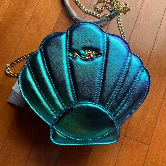 loungefly ariel shell bag